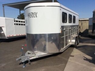 2021 Maverick LITE DELUXE Horse Trailer Warmblood