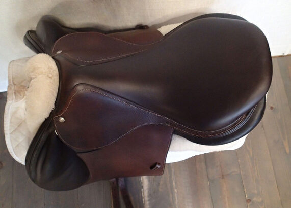 18″ Forestier by Voltaire Boekelo Monoflap Saddle 2018 3A